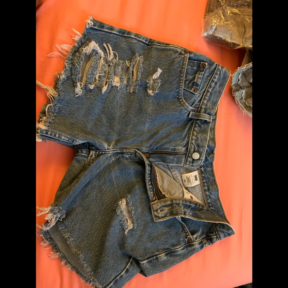 Levi Jean Shorts